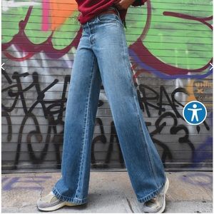 Favorite Daughter Masha High Rise Wide Leg in Long Beach 24